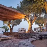 Tainaron Blue Retreat Hotel 4*