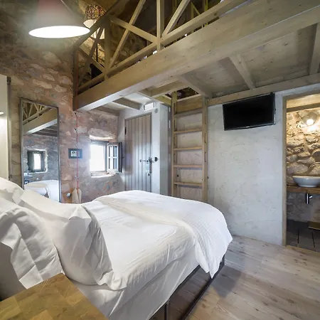 Tainaron Blue Retreat Отель 4*
