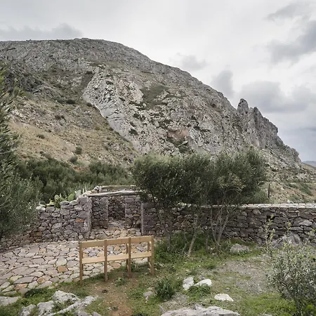 Tainaron Blue Retreat 4*