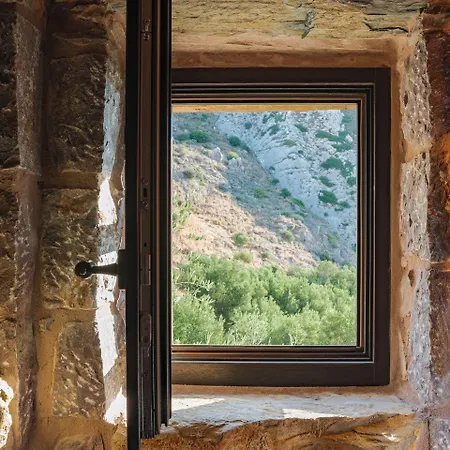 Tainaron Blue Retreat