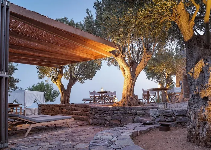 Tainaron Blue Retreat Отель 4*