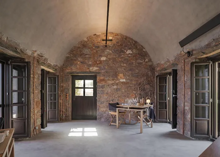 Tainaron Blue Retreat