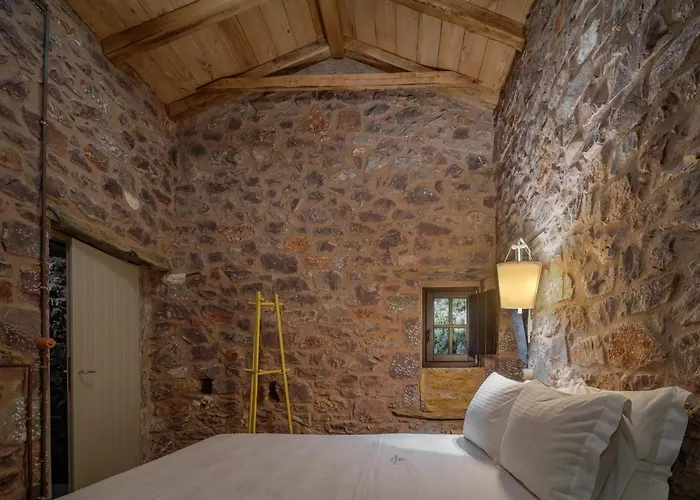 Tainaron Blue Retreat