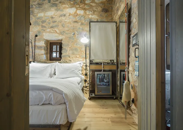 Отель Tainaron Blue Retreat 4*