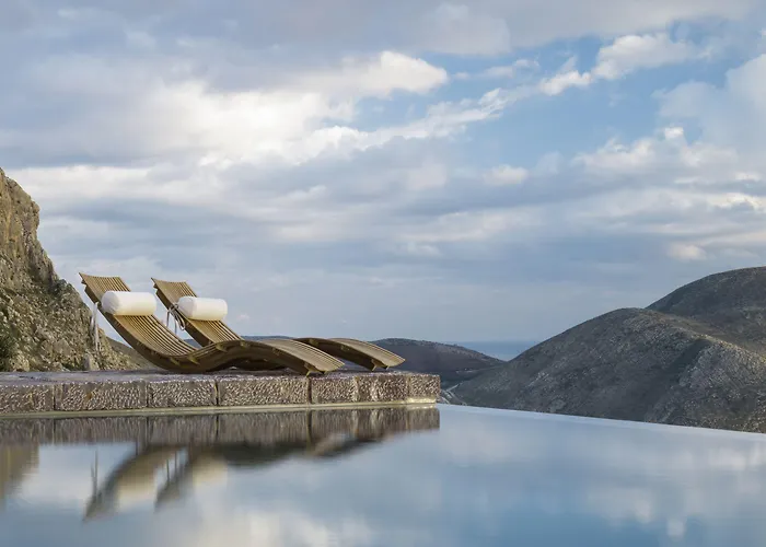 Tainaron Blue Retreat Hotel 4*